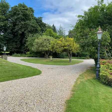 Apartament Bellfield Country *