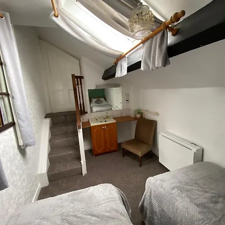 Bellfield Country * Masham