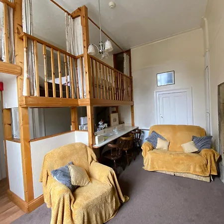 Bellfield Country * Masham