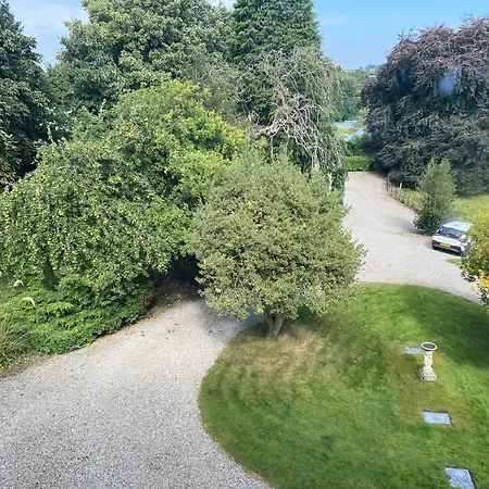 Bellfield Country * Masham