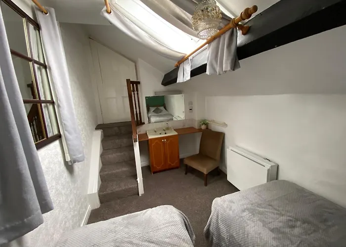 Bellfield Country * Masham