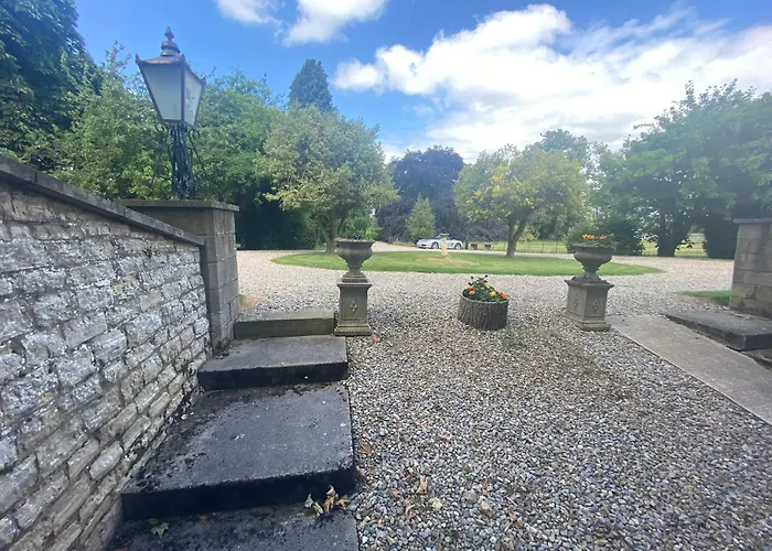 Bellfield Country * Masham