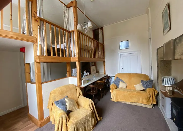 Bellfield Country * Masham